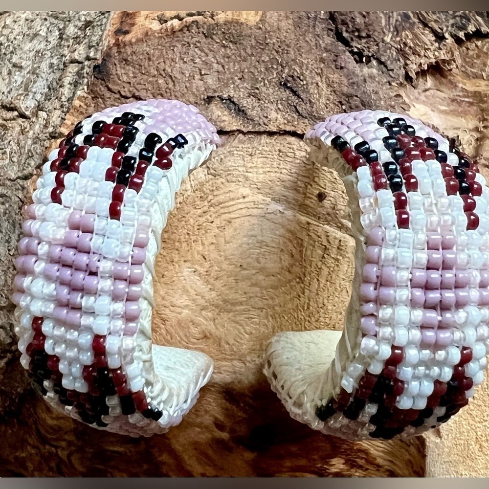 Native American Beaded Wide Hoop Earrings Post Back Purple White Burgundy Black﻿